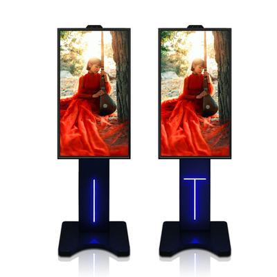 Κάθετη LCD ΔΙΕΘΝΏΝ ΕΙΔΗΣΕΟΓΡΑΦΙΚΏΝ ΠΡΑΚΤΟΡΕΊΩΝ διαφήμιση περίπτερων AC100-240v 2500cd/M2 επιτροπής AGLR